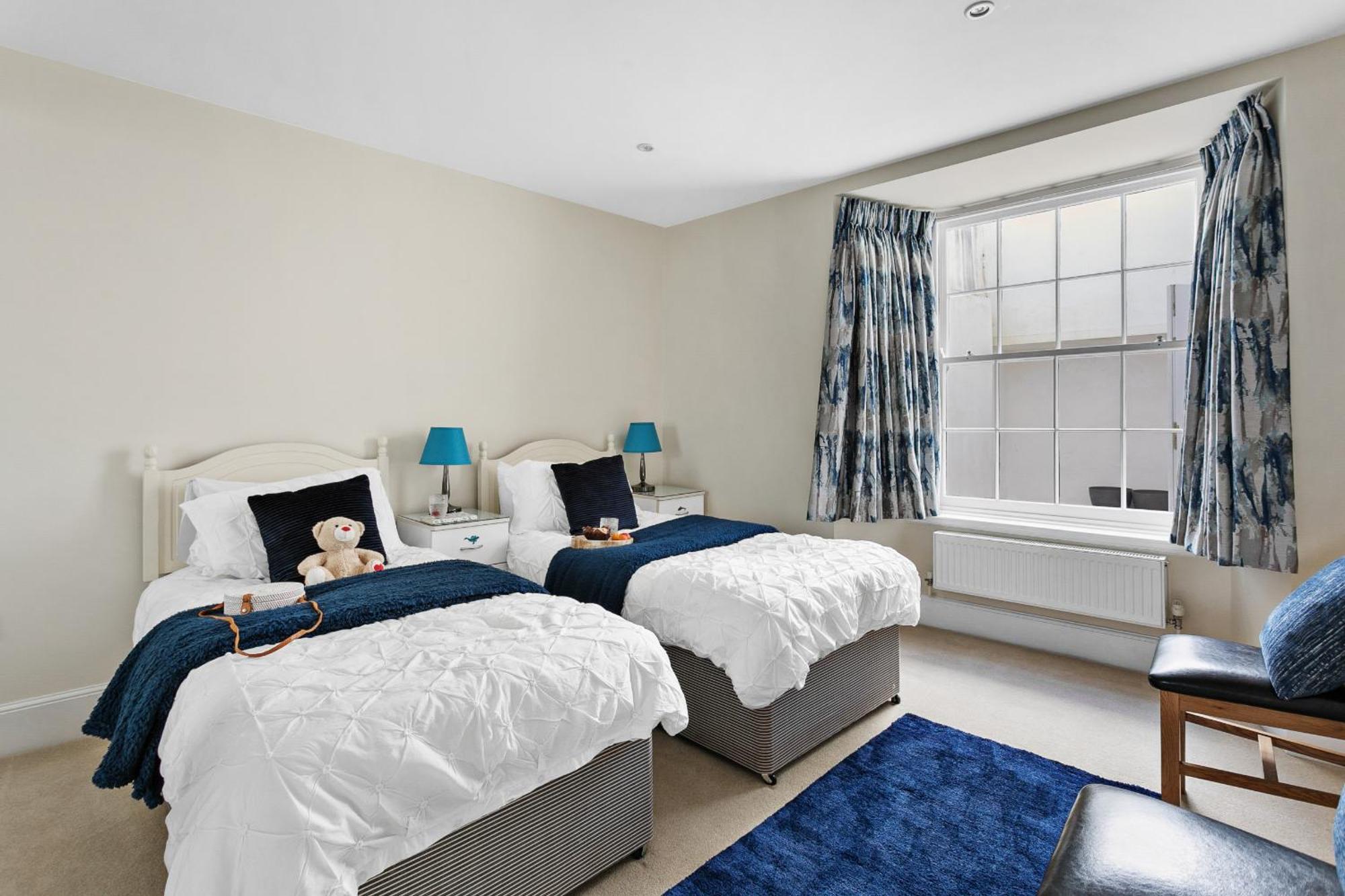 Sovereign House - Close To Harbour With Parking Torquay Exteriör bild